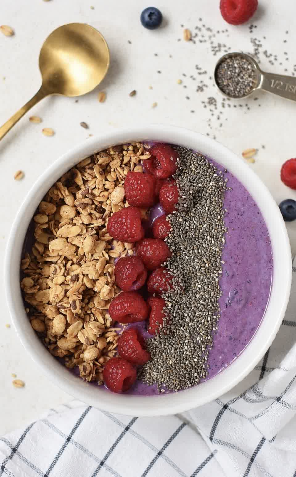 Berry Protein Smoothie Bowl
