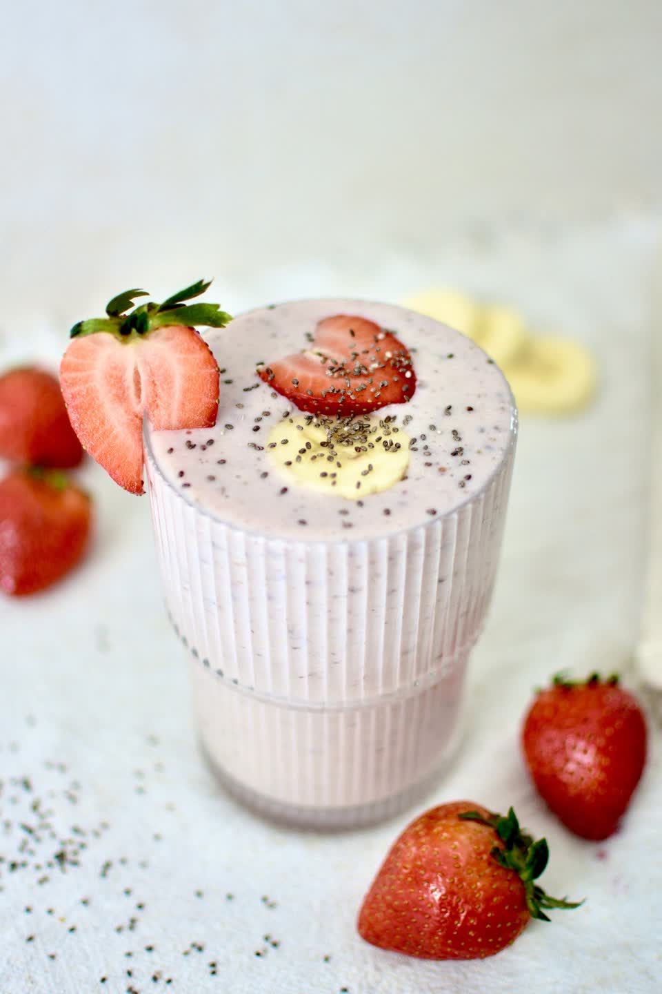 Dairy-Free Strawberry Banana Protein Smoothie (No Protein Powder)